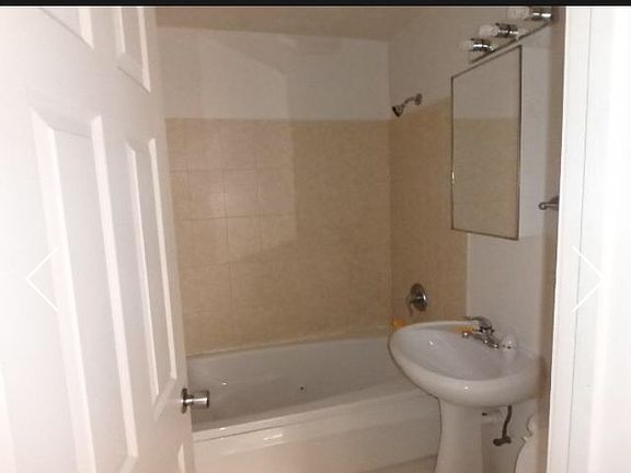 3rd image of 7758 S Essex Ave #2B