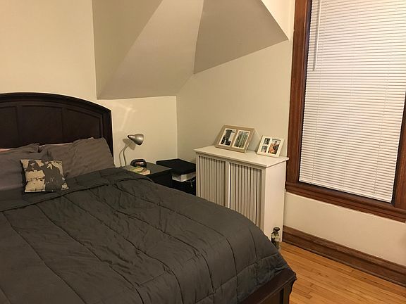 5th image of 2521 N Mozart St #1