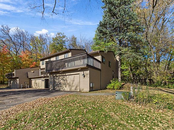 2nd image of 455 W Eagle Lake Dr