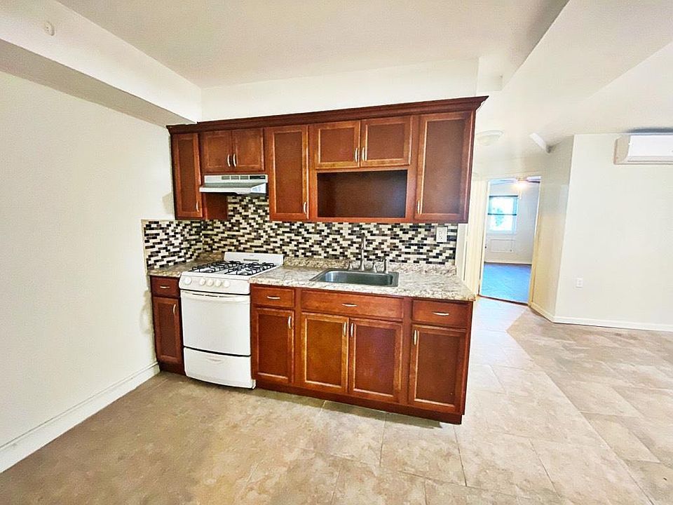 1st image of 8854 17th Ave #1R
