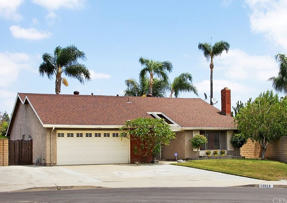 1st image of 13025 Smoketree Pl