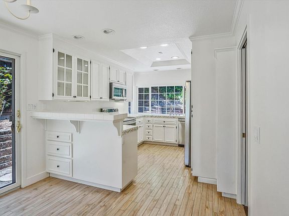 5th image of 3522 Torino Way