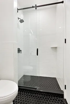 Rented by REAL New York | media 15