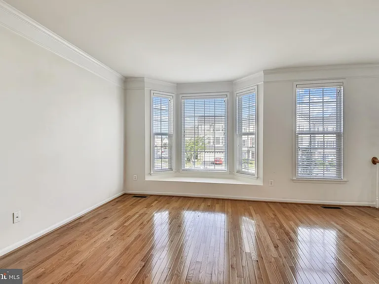 25082 Cypress Mill Ter — Photo 12