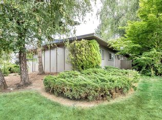 12170 SW 14th St, Beaverton, OR 97005