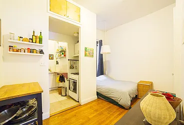 Rented by Jonathan Wachtel, LREB