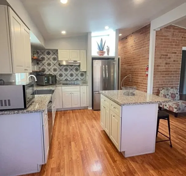 1150 E Waverly St — Photo 6
