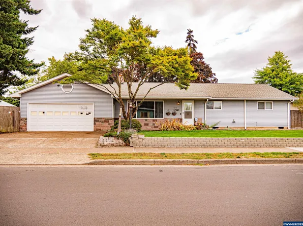 1210 24th Ave SE, Albany, OR 97322