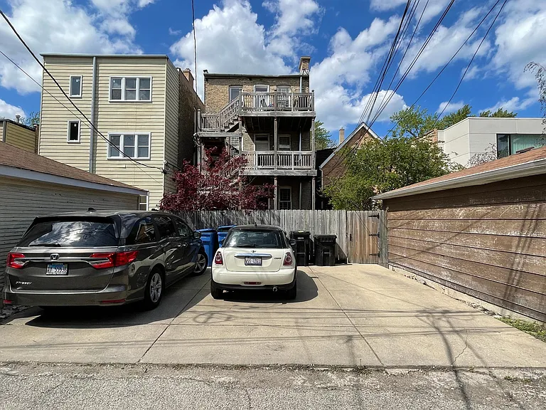 2025 W Walton St #1 — Photo 18