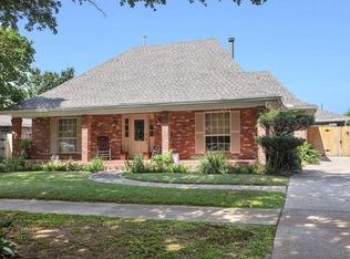 4512 Clearlake Dr, Metairie, LA 70006