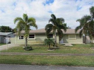 10757 Sleepy Brook Way, Boca Raton, FL 33428