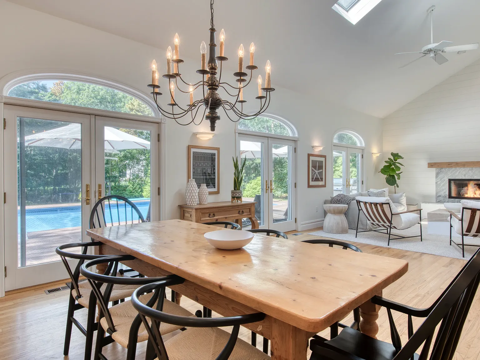 Spacious, Bright & Friendly Vacation House — Photo 4