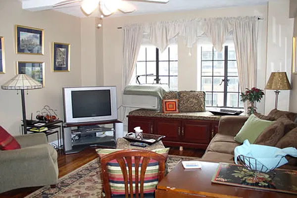 Rented by Steven Corcoran Real Estate | media 20