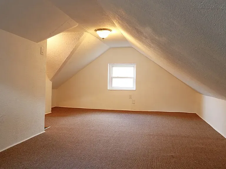 7656 Highland Ave — Photo 13