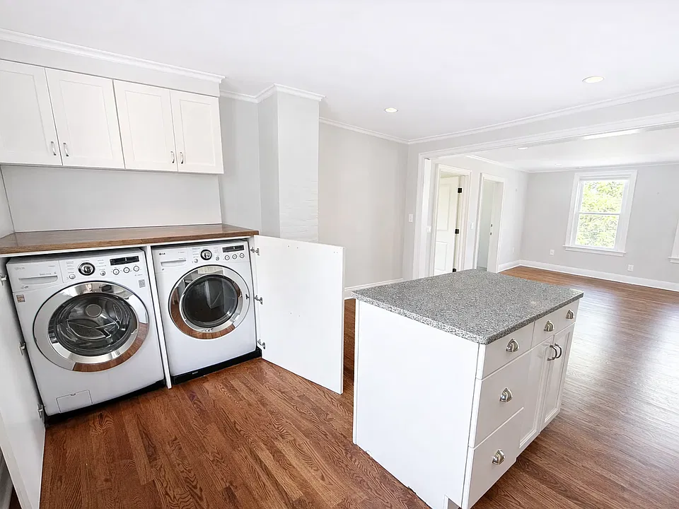 Washer & Dryer in unit