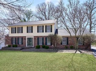 15644 Oak Post Ln, Chesterfield, MO 63017