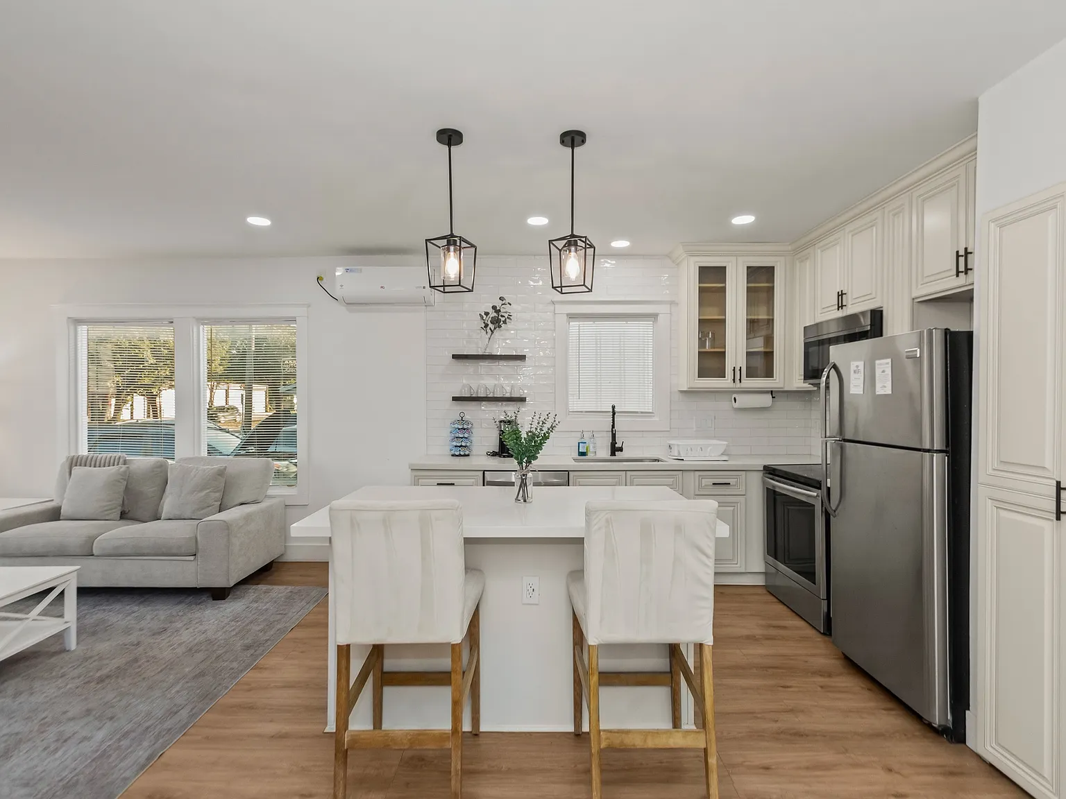 1 bed, 800 sqft, $1,849 — Photo 3