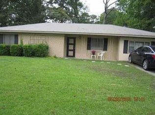 303 Walters St, Longview, TX 75603