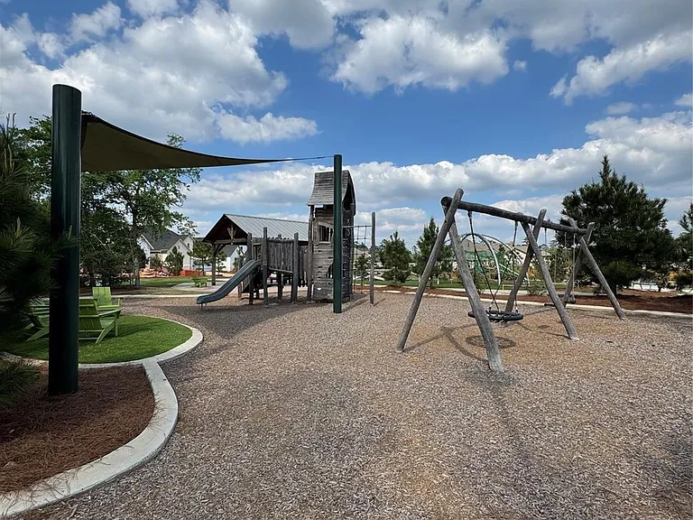8211 Chartres Wind Dr — Photo 40