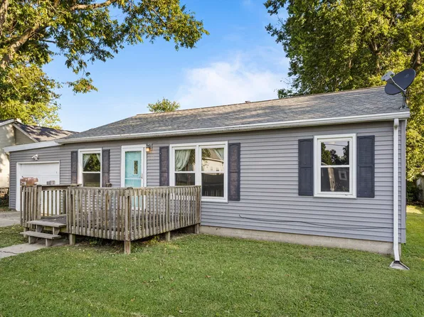 602 E Van Allen St, Tuscola, IL 61953