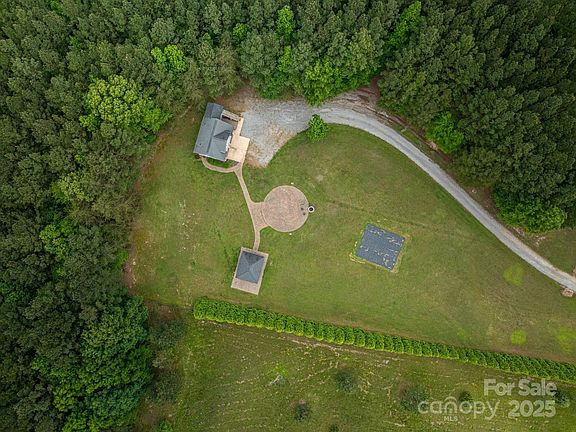 4th image of 2609 Cove Creek Dr