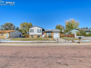 5230 Hunters Run, Colorado Springs, CO 80911