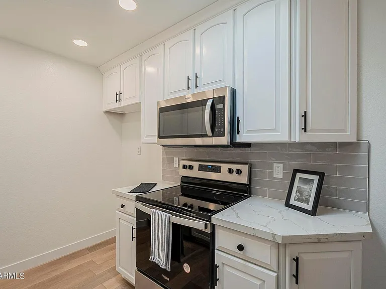502 W Tonopah Dr #2 — Photo 7