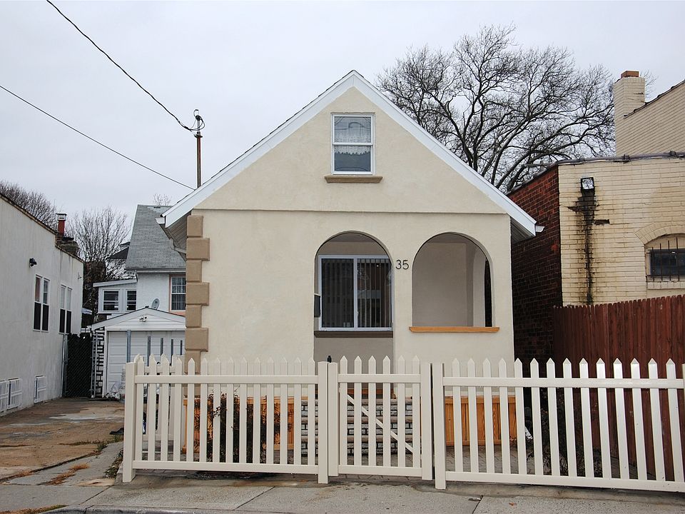 Cozy 2-bedroom bungalow