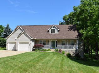 13574 Orchard Ct, Gregory, MI