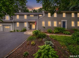 270 Farmcliff Dr, Glastonbury, CT 06033