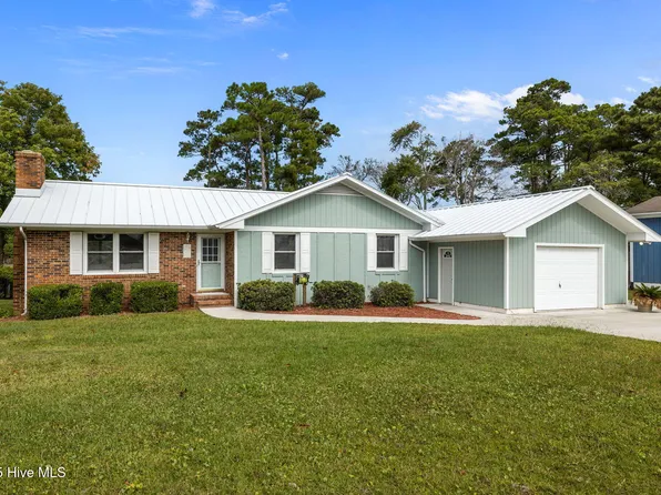 312 Rollingwood Drive, Newport, NC 28570