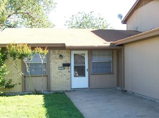 1023 Pleasant Valley Ln, Arlington, TX 76015