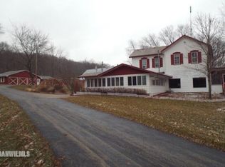 7756 W Beaty Hollow Rd, Hanover, IL 61041