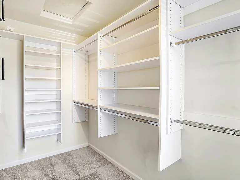 4059 Weston Pointe Dr — Photo 47