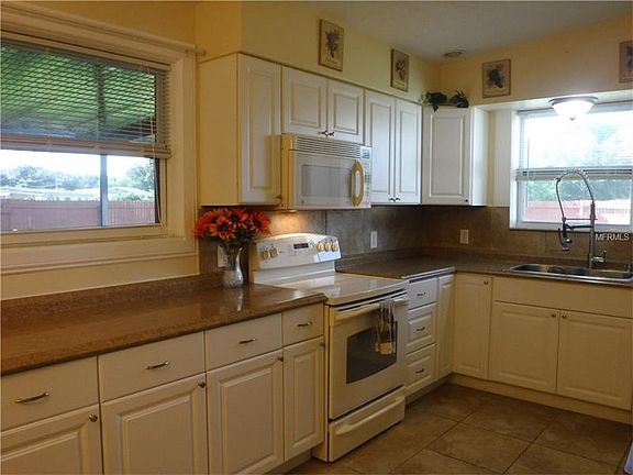 5th image of 4521 Ardale St