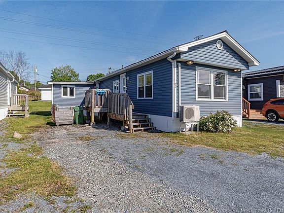 3rd image of 32 Violet St