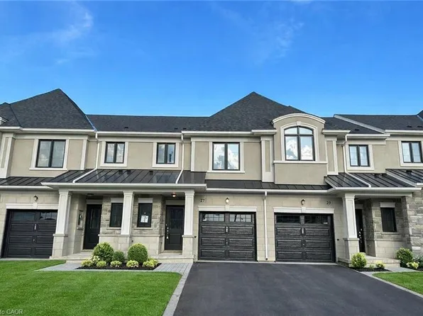 27 Mia Dr, Hamilton, ON L9B 0K1
