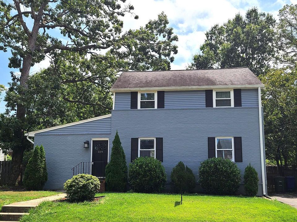 1st image of 109 S Park Dr