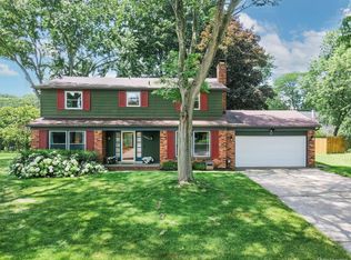 29859 Club House Ln, Farmington Hills, MI 48334