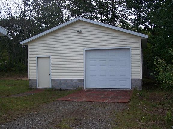 3rd image of 1641 Lakeview Dr