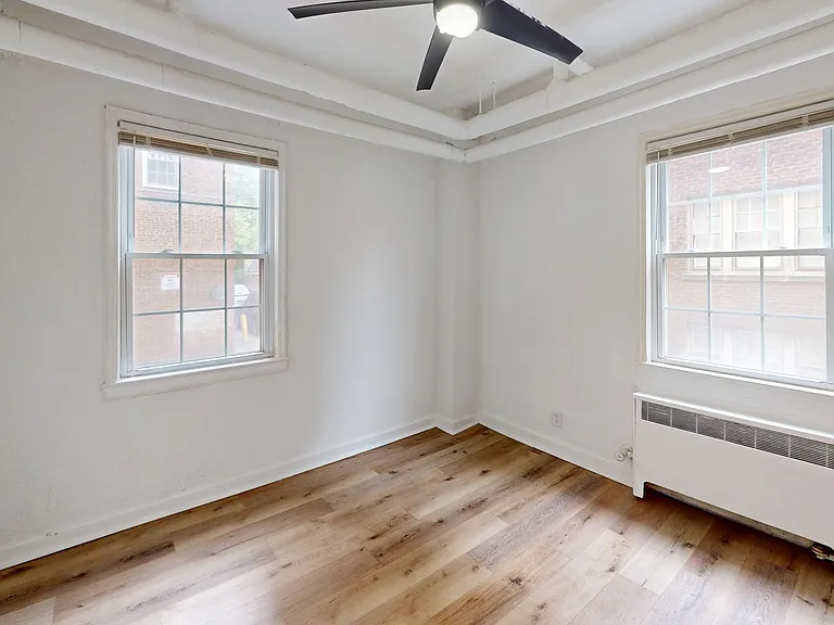 2680 N Moreland Blvd — Photo 27