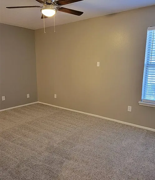 Highland Park Apartments — Photo 20