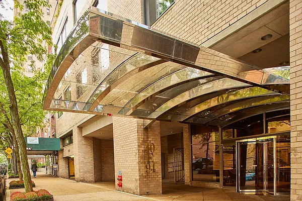 Rented by Sotheby's International Realty | media 5