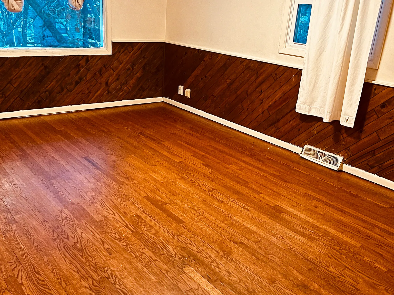 3 bed, 985 sqft, $1,450 — Photo 3