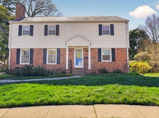 7000 Stoneleigh Ct, Baltimore, MD 21212