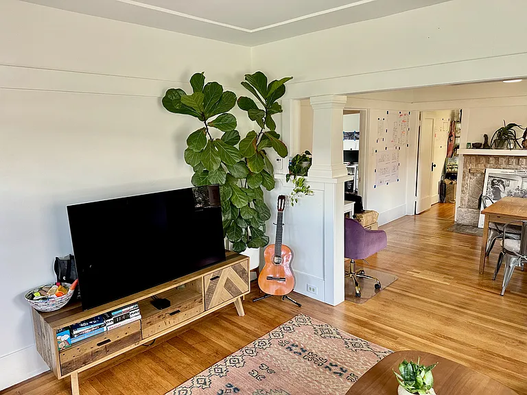 2226 Curtis St — Photo 5