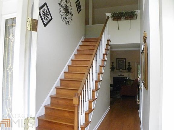 HARDWOOD STAIRS