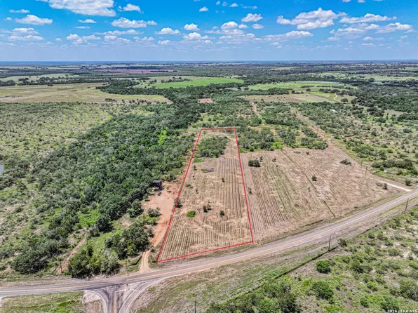 5986 Fm 1107 Unit B LOT 20E, Stockdale, TX 78160