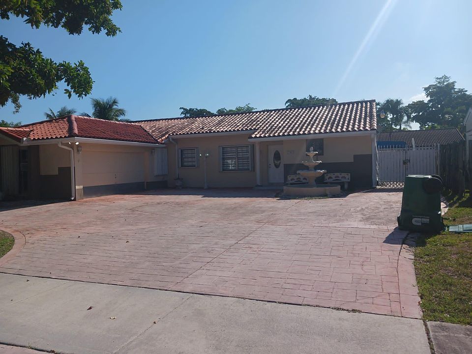 1st image of 19563 NW 62nd Pl