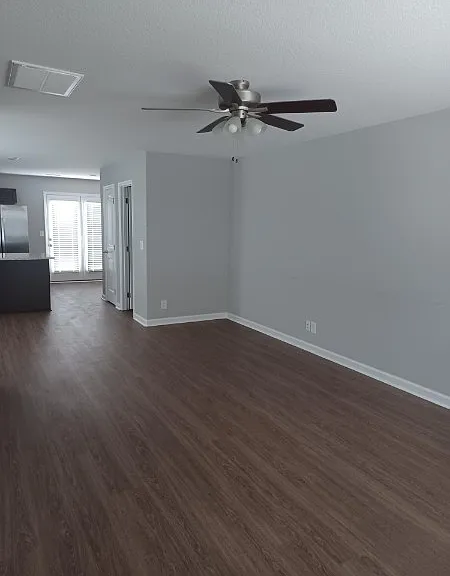 218 Woodland Valley Ln — Photo 3